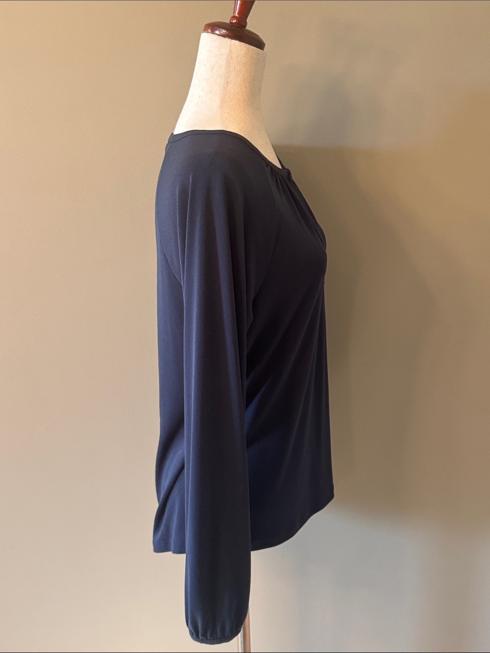 Banana Republic Factory Navy Long-Sleeve Keyhole Blouse - Picture 6 of 8